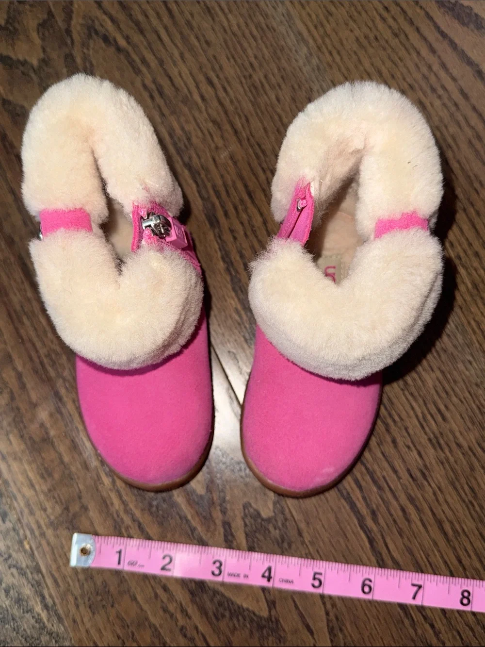 UGG Pink Shearling-Trim Kids Boots size 6 baby walker euc